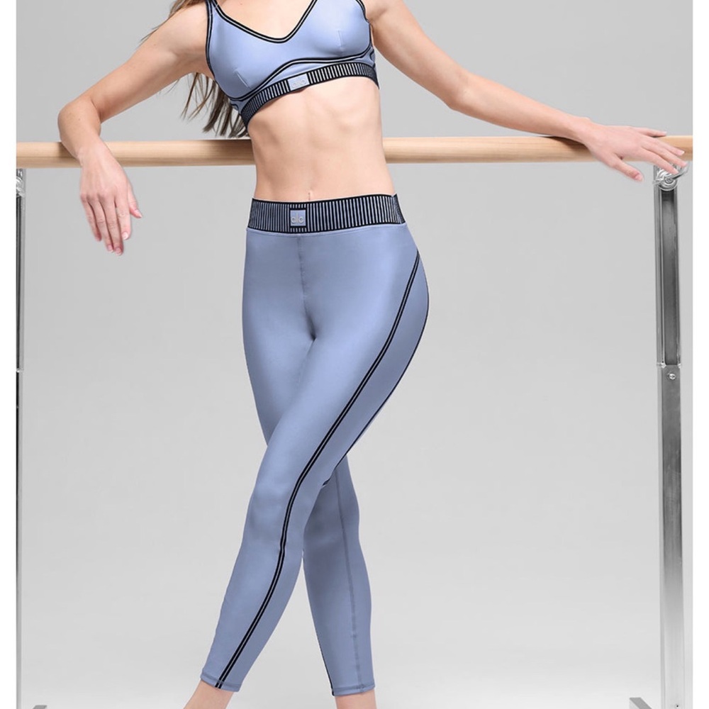 Alo Yoga Airlift Set